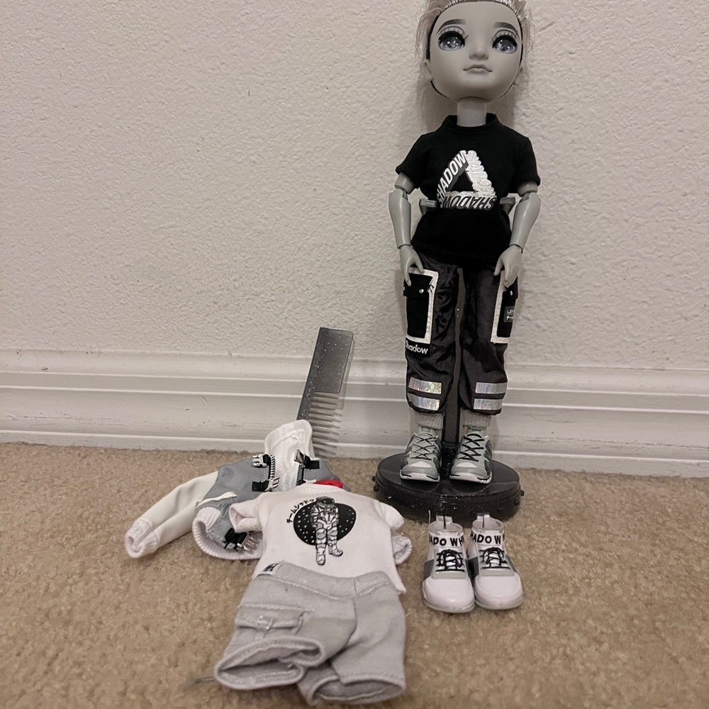 Rainbow High Shadow High Ash Silverstone Doll